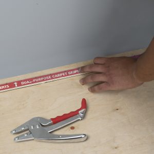 SMOOTH EDGE PEEL & STICK CARPET TACK STRIP
